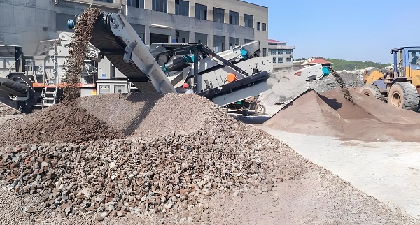 Construction waste screening production line