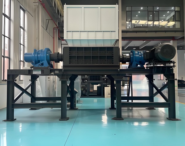 Four-Shaft Shredder