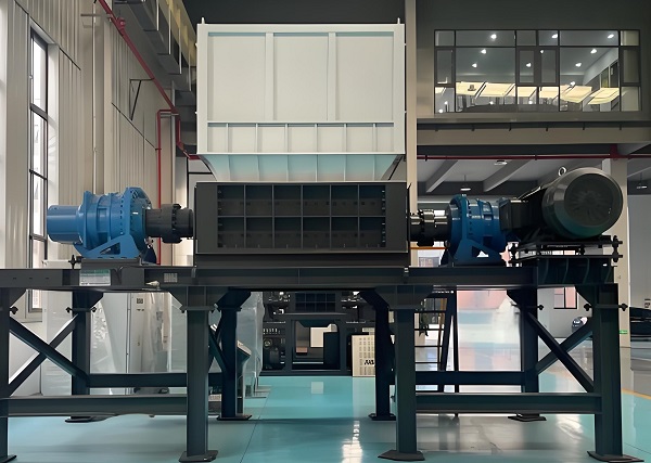 Four Shaft Fhredder