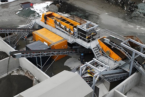Aging garbage screening system