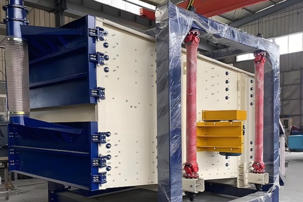 Structural features of a swing screen