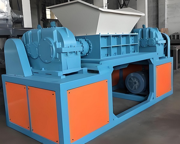 Dual-shaft shredder