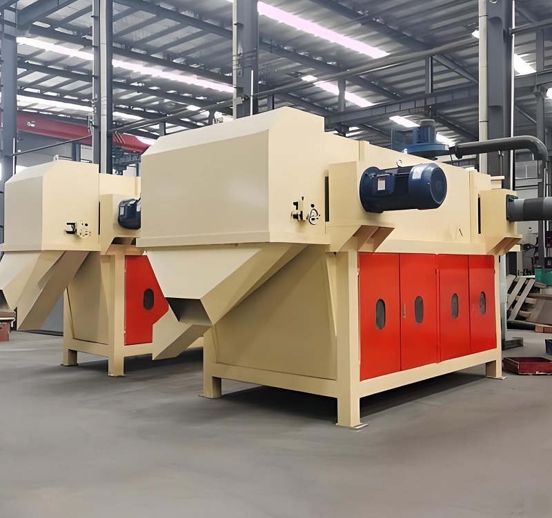 Construction waste screening machine